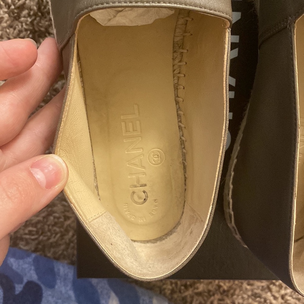 CHANEL Lambskin CC Espadrilles - Picture 9 of 13
